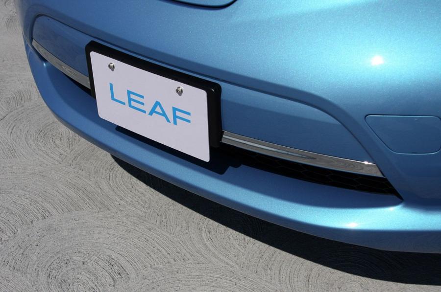  Nissan Leaf 2011 года  (фото 4 из 53)